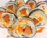 Foto langkah ke 4 dari resep Sushi roll simple / Gimbab Simple.