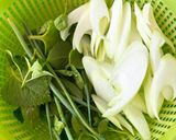 Hình bước làm 1 của món Canh Chua Đầu Cá Mú Đen