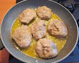 Foto del paso 1 de la receta: Carrillera en salsa con patatas