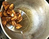 A picture of step 4 of Plantain Sweet Chips.