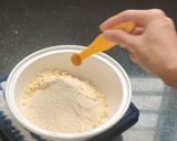 A picture of step 2 of Gujarati khaman dhokla.
