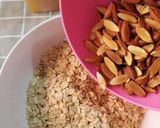 Foto langkah ke 1 dari resep Homemade Granola.