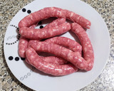 Foto del paso 1 de la receta: Salchichas frescas al vino