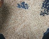 A picture of step 2 of White Sesame Tahini Spread.