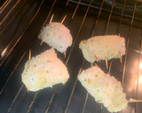 Foto del paso 3 de la receta: Pechugas de Pollo rellenas (tipo frito pero en el horno ¡sin tanto aceite!)