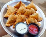 A picture of step 8 of Mini Aloo ka Samosay.