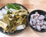 Hình bước làm 2 của món Bao tử cá xào cải chua