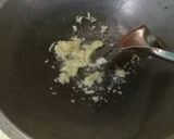 Foto langkah ke 3 dari resep Usus Tumis Cabe Ijo.