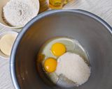 Foto langkah ke 2 dari resep Marmer Cake 2 Telur (Ekonomis, Lembut, Anti Seret).