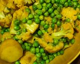 অড়হড় ডালের খিচুড়ি (Arhar dal khichdi recipe in Bengali) রেসিপি ধাপ - 2 ছবি