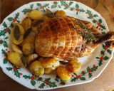 Foto del paso 1 de la receta: Pollo relleno con frutas secas, manzanas y setas