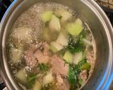 A picture of step 2 of Green Kohlrabi Soup with Pork Ribs.