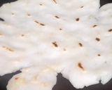 A picture of step 2 of Rice flour roti.