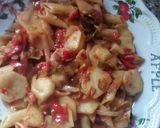 A picture of step 5 of Fried spicy macaroni with Irish.