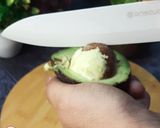 A picture of step 1 of Guacamole.