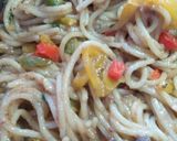 Foto del passaggio 4 della ricetta Spaghetti con le acciughe