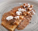 Foto del paso 6 de la receta: Pasta con salsa de fricandó y ricotta