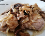 Foto del paso 7 de la receta: Solomillo de cerdo con setas y cebolla al brandy