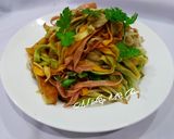 Hình bước làm 2 của món Mì rau củ xào nấm chay