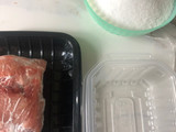 Lomo de cerdo curado y envuelto