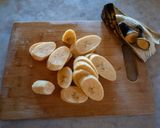 Foto del passaggio 2 della ricetta Peperoni con platano e manioca croccante
