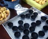 Foto langkah ke 4 dari resep choco ball batik.