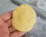 Foto langkah ke 4 dari resep Bolen pisang.