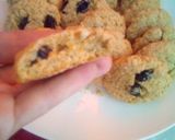 Foto del paso 6 de la receta: Galletitas de avena y pasas de uva fáciles sin Manteca