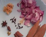 A picture of step 1 of Veg paneer pulav.