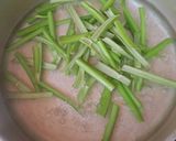 Foto langkah ke 3 dari resep Tumis Kangkung Telur Puyuh.