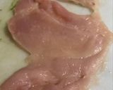 Foto del paso 1 de la receta: Roulard de pollo con jamón, queso y alcaparras