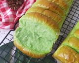 Foto langkah ke 7 dari resep Roti Pandan Empuk Tanpa Ulen Tanpa Telur.