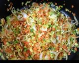 Foto del paso 5 de la receta: Yakimeshi con pollo
