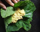 A picture of step 2 of Prawns in Pumpkin leaf(Kumro patay chingri).