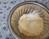 A picture of step 4 of Methi pithla jowar green garlic bhakri and thecha village style.