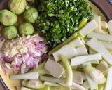 Hình bước làm 7 của món Canh Ốc Bồng Khoai Nấu Sấu