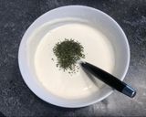 Jégsaláta virslivel, gyümölccsel recept fázis 2 fotója