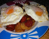 Foto del paso 4 de la receta: Huevos 🥚 rotos con chorizo y patatas 🥔