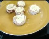 A picture of step 7 of Bread Pinwheel Pizza.
