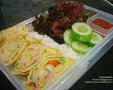 รูปขั้นตอนการทำที่ 4 ของ ข้าวไข่ม้วน