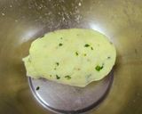 A picture of step 3 of Farali Aloo Paratha.