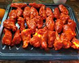 Foto del paso 6 de la receta: Alitas de pollo con guajillo y miel