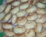 Foto langkah ke 5 dari resep Donat super empuk.
