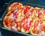 Foto langkah ke 5 dari resep Pizza gulung.