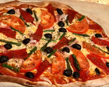 Foto del paso 4 de la receta: Pizza de bacon, pimientos asados, trigueros y mucho más