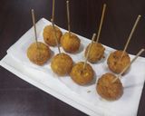 A picture of step 16 of Mexican rice cheez balls with desi twist.