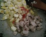 Foto langkah ke 5 dari resep Tumis brokoli tahu ayam.