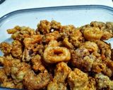 Foto langkah ke 4 dari resep Cumi goreng tepung super simpel.