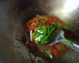 Foto langkah ke 4 dari resep Ikan Mujair Siram Kecombrang.