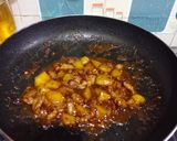 Foto langkah ke 3 dari resep Kentang daging kecap.